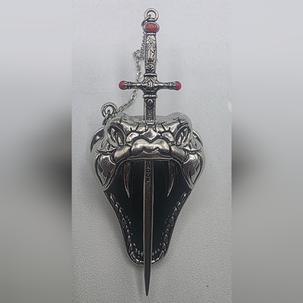 Wizarding World Of Harry Potter Basiliks Magical Beast Pin.